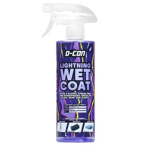 D con lightning wet coat